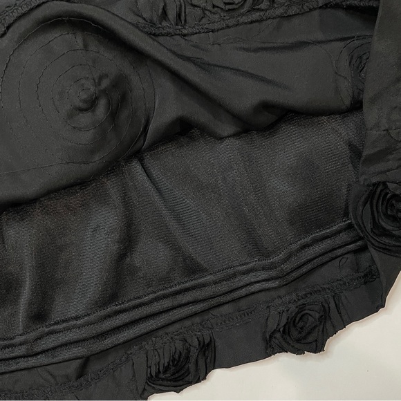 Stooshy Black Skirt with Raised Rosettes 17” Waist to Hem Pull-on Size XL - Picture 6 of 10